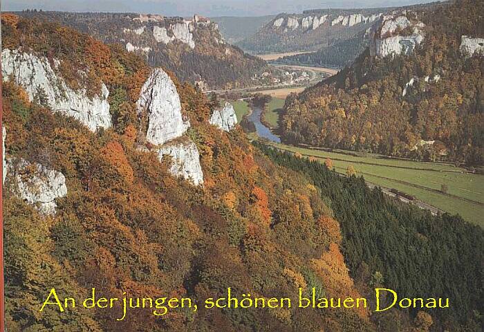Sicher das berühmteste Donautalbild;
vom Eichfelsen, hinten Schloß Werenwag