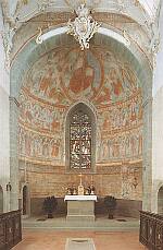 Klick: Der ausgemalte romanische Chor der 3. Reichenauer Kirche St. Peter und Paul
(sonst barockisiert); gescannt 93kB