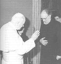 Klick: Pfarrer E. Alt in Privataudienz bei Papst Johannes Paul II.;
aus dem Buch:
Felicitas D. Goodman: ,,Anneliese Michel und ihre Dämonen; 47kB